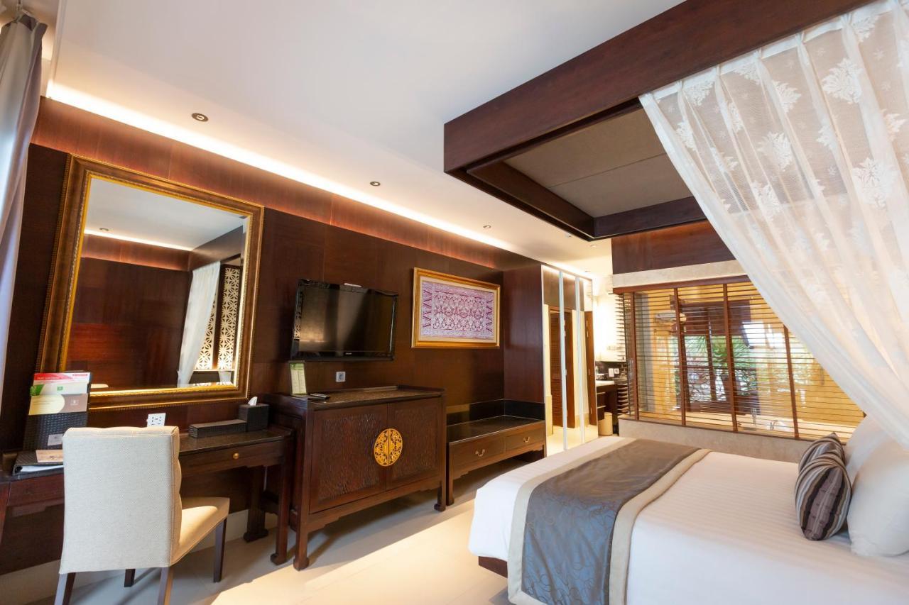 Santrian Deluxe Room